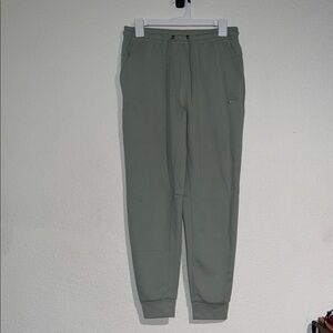 Nike Men’s S fits Woman’s S or M Mint Dri-Fit Jogger Pants